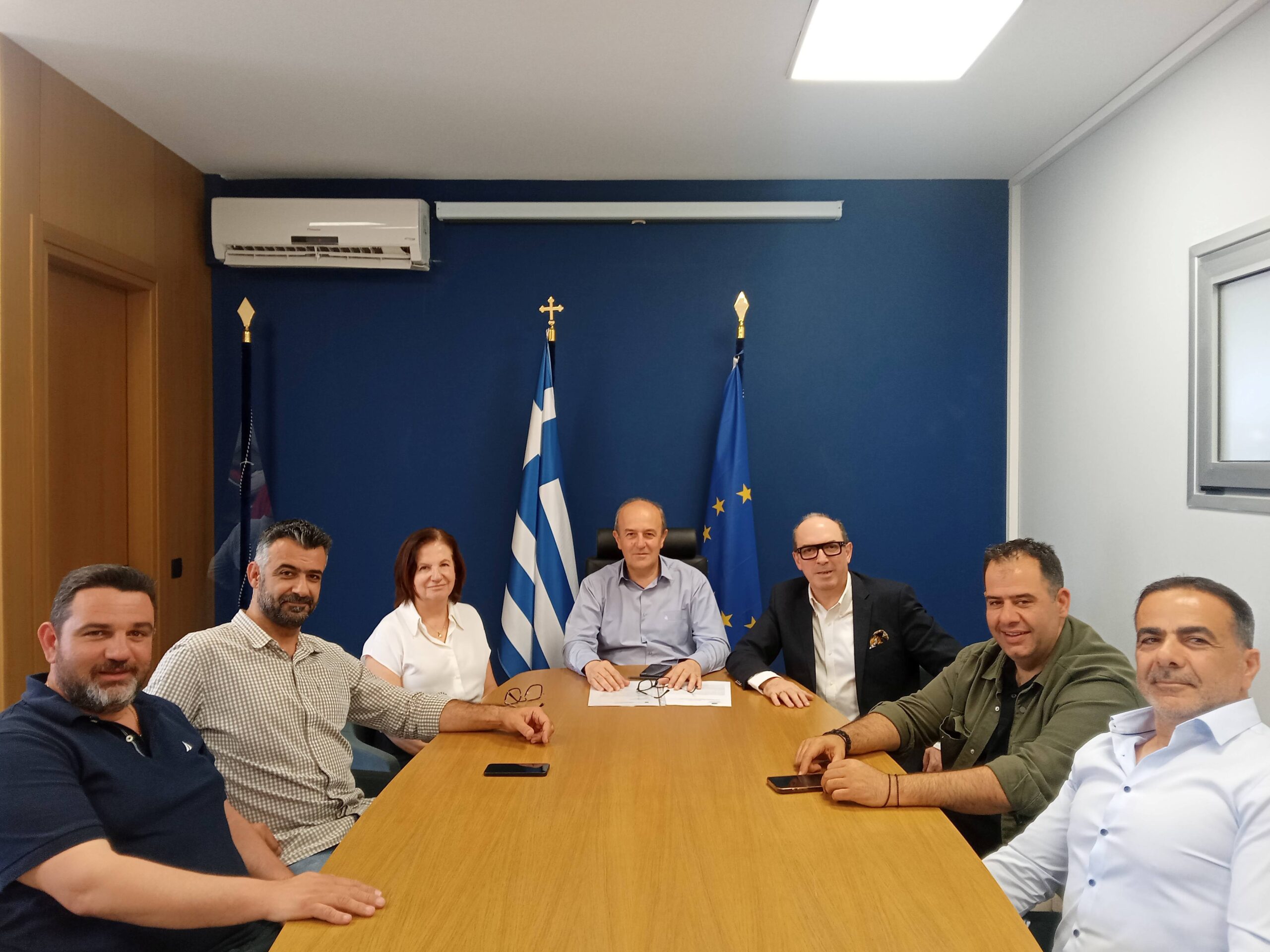 Υπογραφή Σύμβασης με τίτλο :“Προμήθεια και εγκατάσταση φωτιστικών σωμάτων & λαμπτήρων τύπου LED εξοικονόμησης ενέργειας στο δημοτικό φωτισμό για την αναβάθμιση του συστήματος φωτισμού”