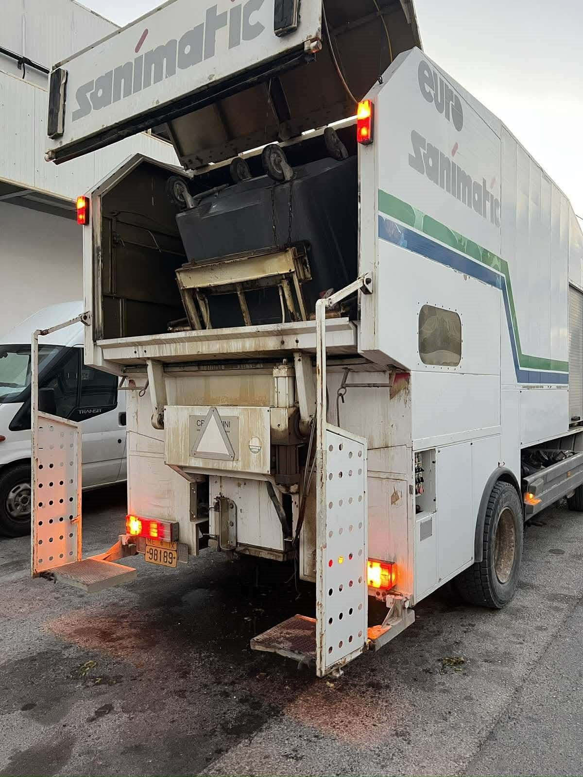 Ως  Υπηρεσία Καθαριότητας Δήμου Ιεράπετρας ενημερώνουμε τους δημότες ότι τέθηκε σε λειτουργία το πλυντήριο κάδων  της Υπηρεσίας